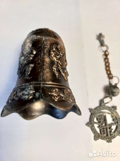 Старинный колокольчик