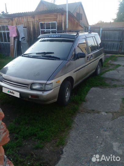 Nissan Prairie 2.0 AT, 1994, 300 000 км
