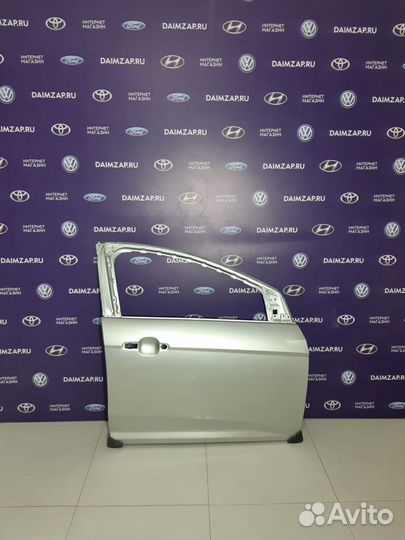 Дверь передняя правая Форд Фокус 3