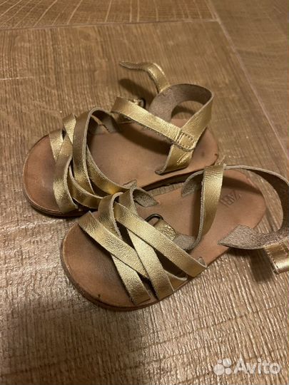 Босоножки zara
