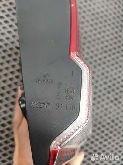 Фонарь задний левый Toyota Land Cruiser 200