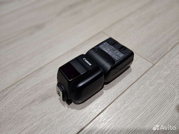 Вспышка Canon 430 EX-III RT