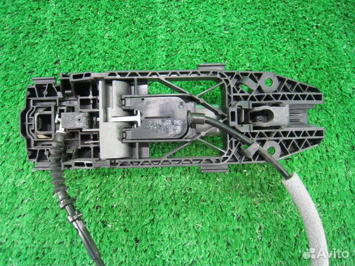 Ручка наружная двери задней левой volkswagen Tigu