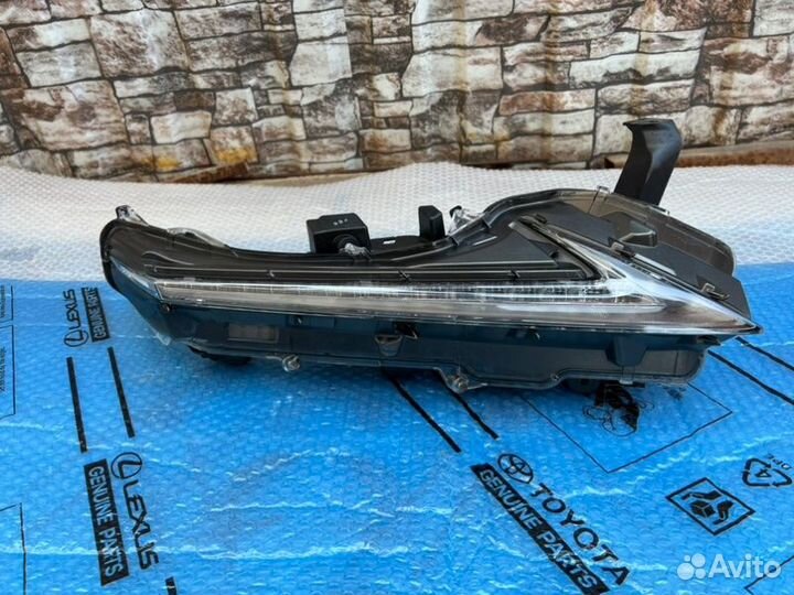 Фара светодиодная передняя правая Lexus Nx