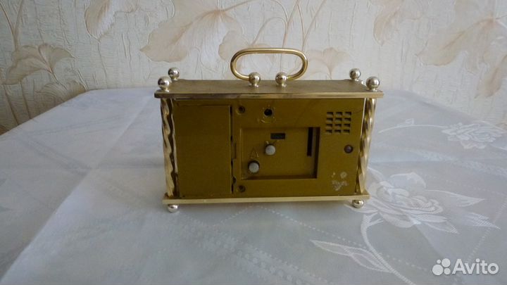 Часы настольные 