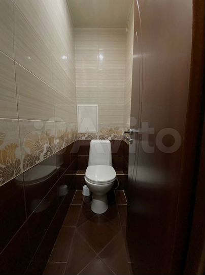 2-к. квартира, 56 м², 2/5 эт.