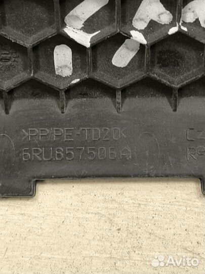 Крышка блока предохранителей Volkswagen Polo 5