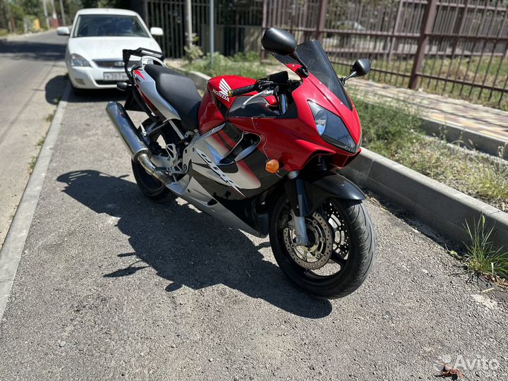 Honda CBR 600F4i