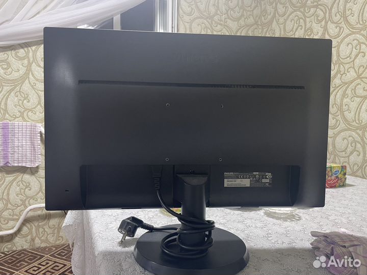 Монитор Philips 243V5Q