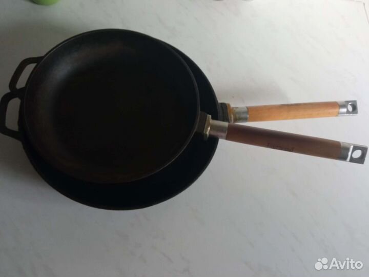 Сковорода чугунная бу