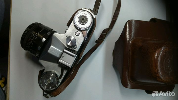 Фотоаппарат Зенит-Е объектив Helios-44 с кофром