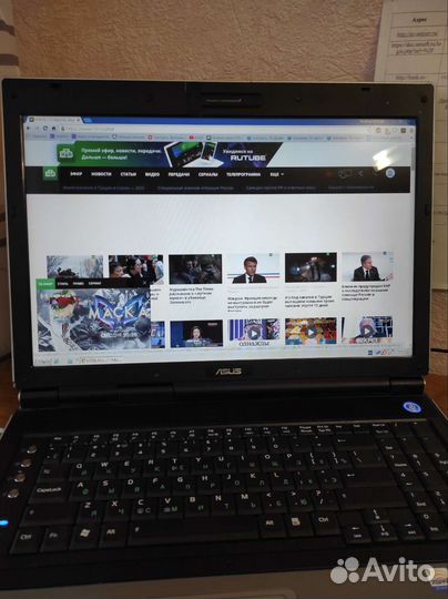 Ноутбук asus