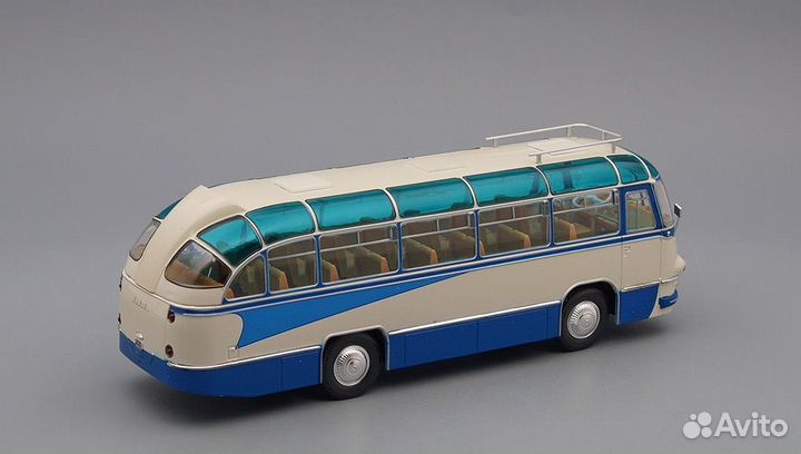 1:43 Масштабная модель Автобус лаз 695Б туристичес