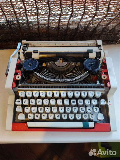 Пишущая машинка