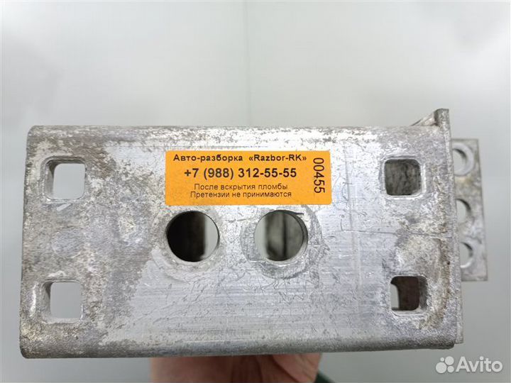 Кронштейн усилителя бампера передний левый Bmw X3