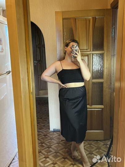 Юбка длинная атласная