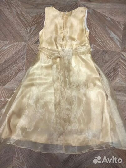 Нарядное платье для девочки