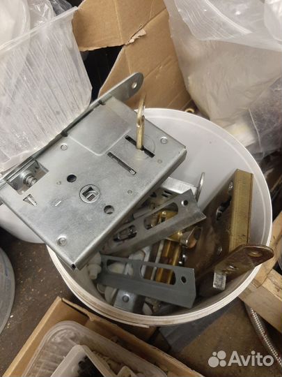 Ремонт дверей. Замена, вскрытие замков Питер