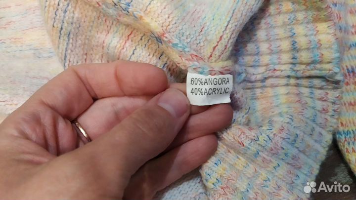 Свитер женский
