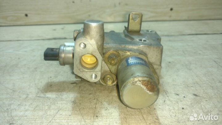 Регулятор давления топлива Mitsubishi Chariot