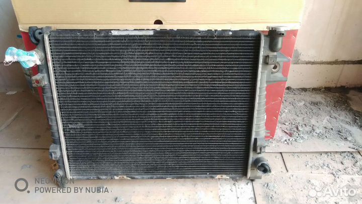 Радиатор Додж Рам