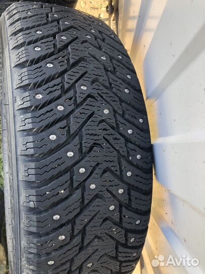 Nokian Tyres Hakkapeliitta 8 185/60 R15