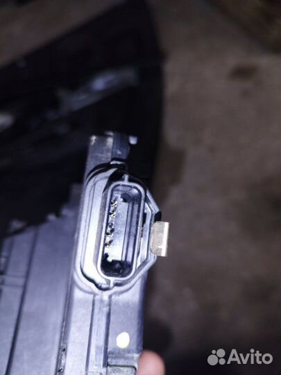 Замок двери задний правый Ваз X-Ray 21179 2017