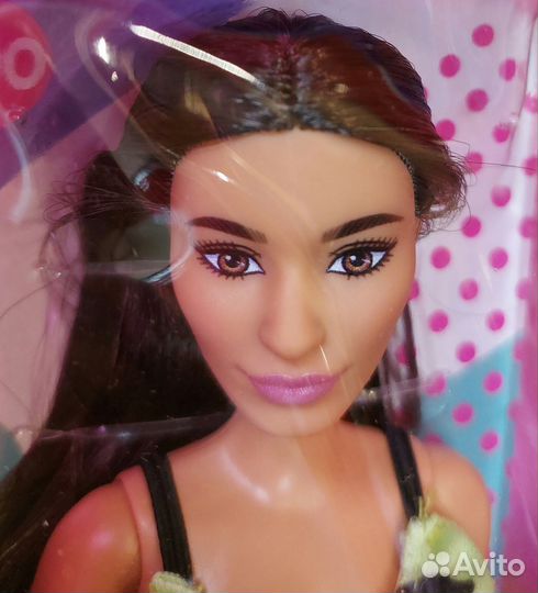 Кукла Barbie Fashionistas 200