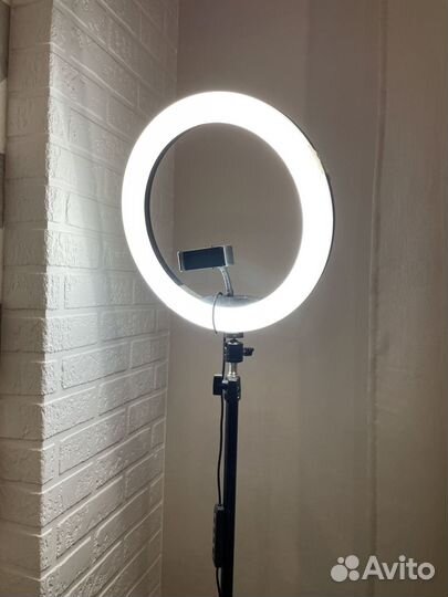 Кольцевая лампа 26 см