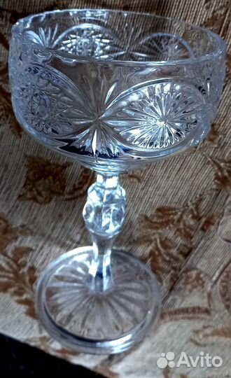 Ваза на ножке конфетница