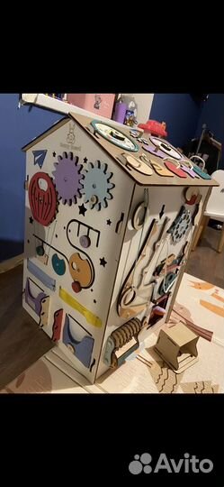 Бизи дом с китом интерактивные игрушки