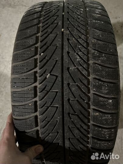 Goodyear UltraGrip 8 285/45 R20