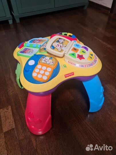 Интерактивный развивающий стол Fisher Price