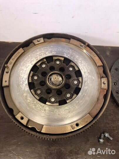 Двухмассовый маховик для Мерседес W203