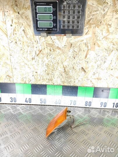 Поворотник правый Audi 80/90 1986 1991