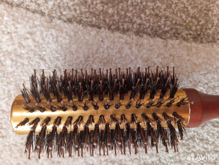 Расческа круглая. щетина+пластик зубцы