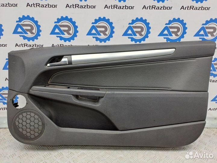 Обшивка двери передней правой Opel Astra H 1.6