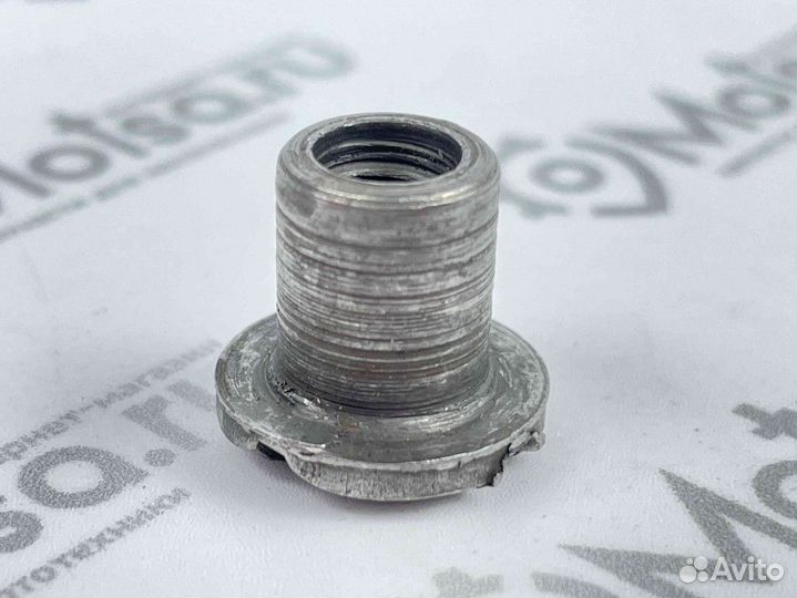 Гайка Иж сцепления фасонная Иж49 1-145