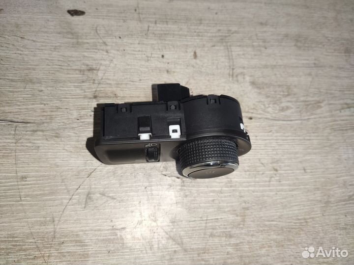 Переключатель света Шевроле Авео Т300 Chevrolet