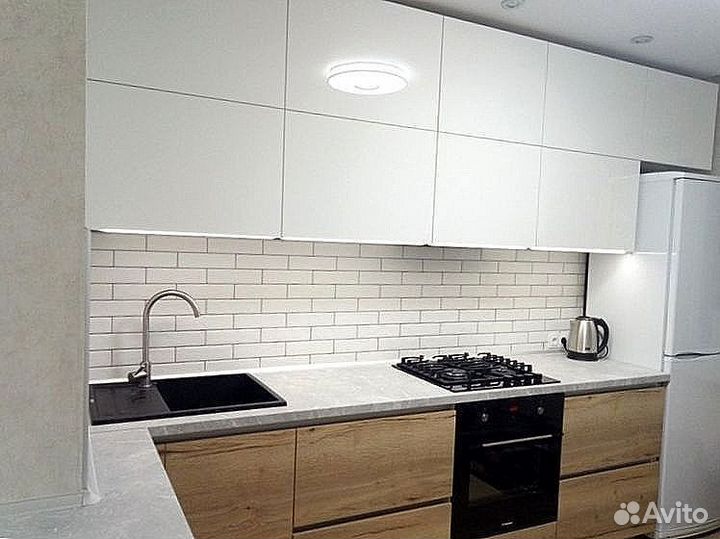 Кухня в потолок