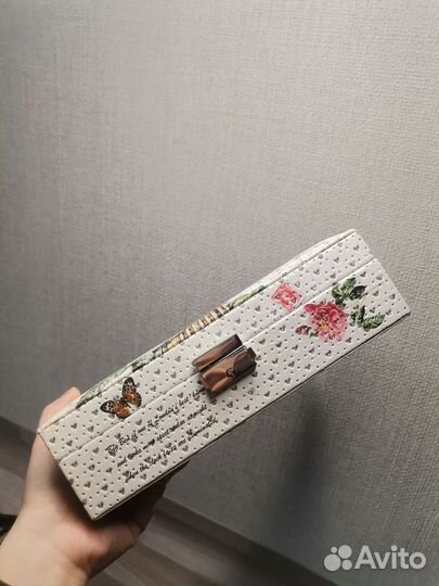 Шкатулка для украшений