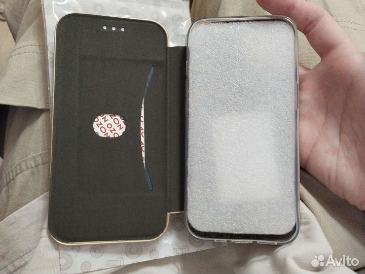 Чехол на iPhone 14