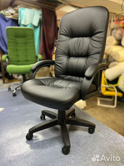 Компьютерное кресло