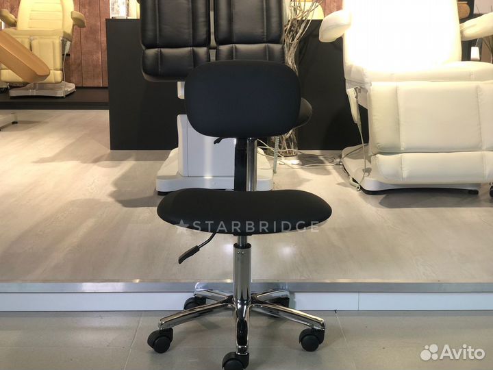 Стул мастера маникюра / педикюра