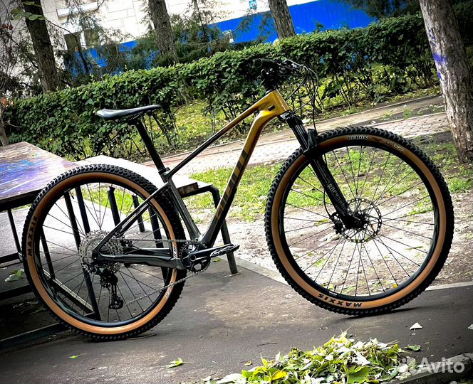 Giant advanced 2 xtc 2022 carbon 29