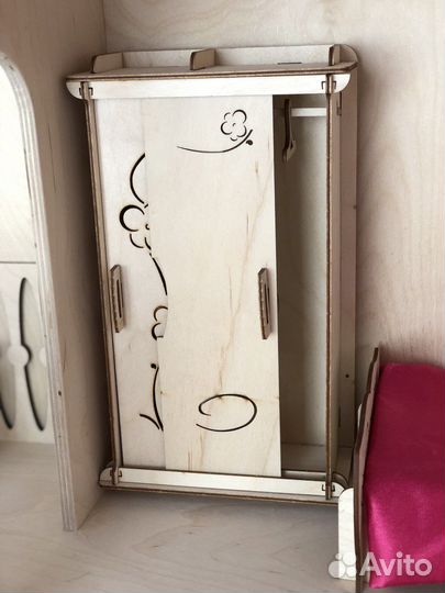 Домик кукольный