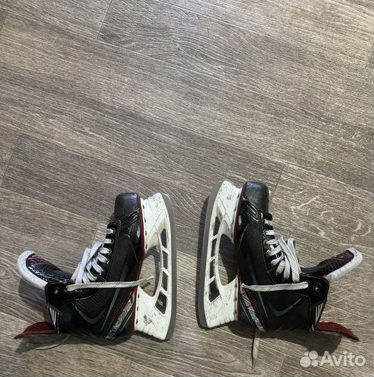 Коньки хоккейные bauer vapor 2.7 SR 8,5D