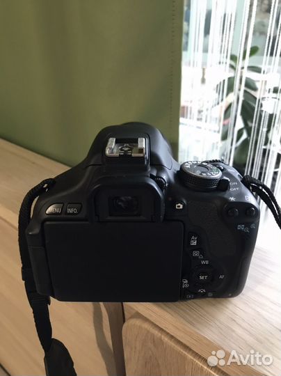 Зеркальный фотоаппарат canon 600d