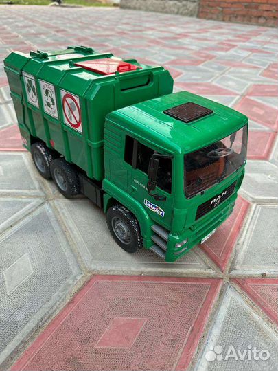 Мусоровоз bruder и камаз bruder