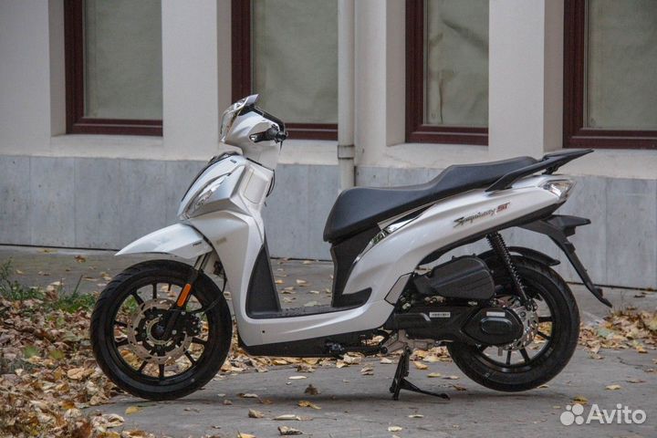 Скутер sym symphony st 200